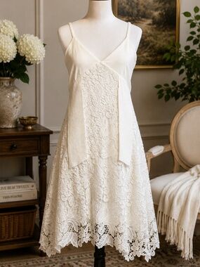 Lace-Panel Cream Midi Dress with V-Neck